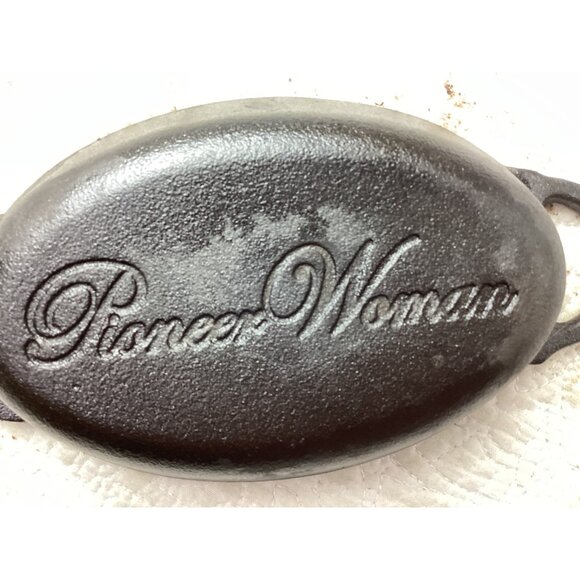 The Pioneer Woman Oval Cast Iron Baking Dish With Handles*Durable Cookware*Black - Picture 6 of 6